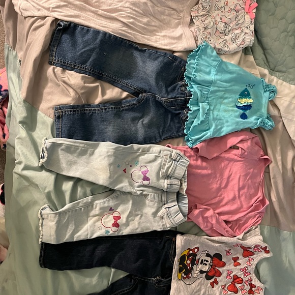 HUGE 50 PIECE BUNDLE OF DISNEY CARTERS GYMBOREE PLUS MORE!! 24M-3t shoes size 7 - Picture 16 of 16